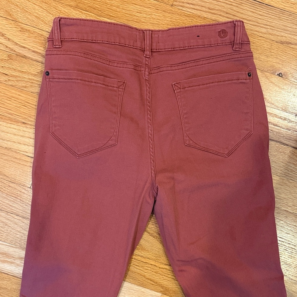 Kensie Rust Red Skinny Jeans - Picture 2 of 4